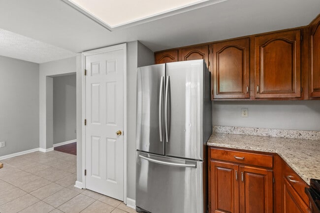 Building Photo - 403 Windfield Pl
