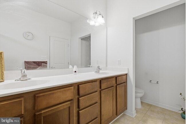 Building Photo - 7206 Wood Mdw Wy