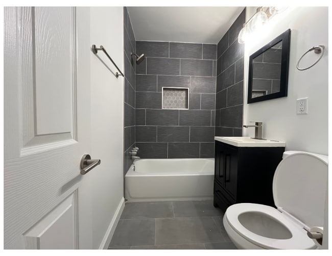 Building Photo - 6411 Malvern Ave