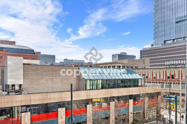 Building Photo - 1617 California St