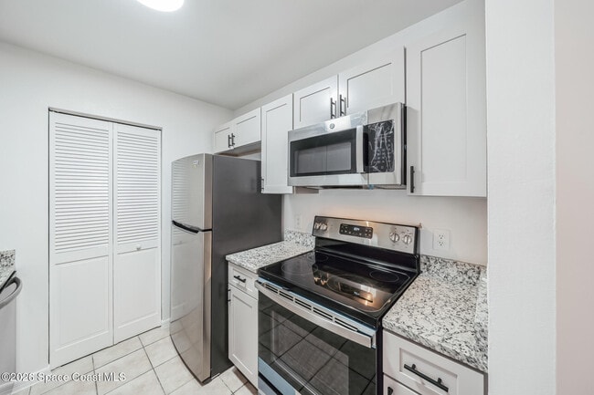 Building Photo - 422 Thor Ave SE