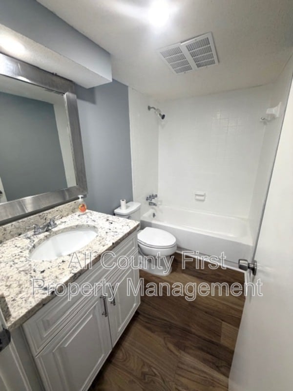 Building Photo - 122 Rue Fontaine