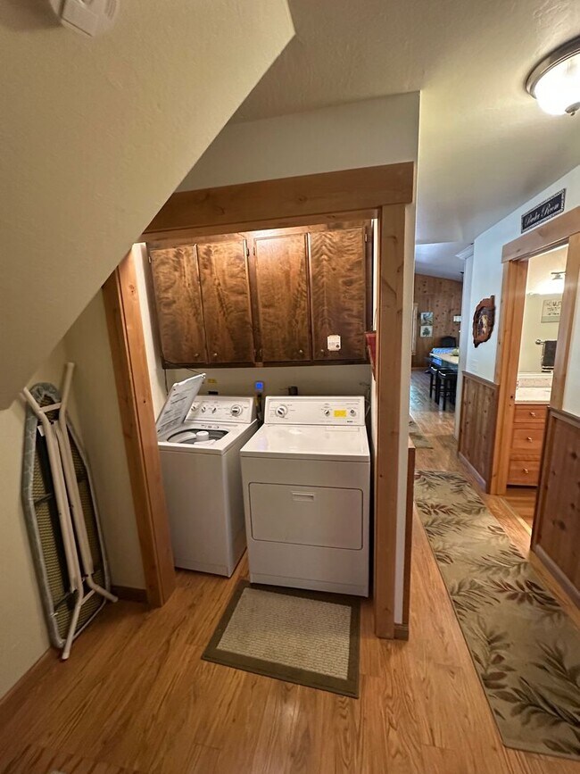 Building Photo - Welcoming 3 Bed Ski Lease in Tahoe Donner
