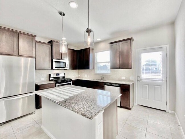 Building Photo - 148 Shearwater Ln