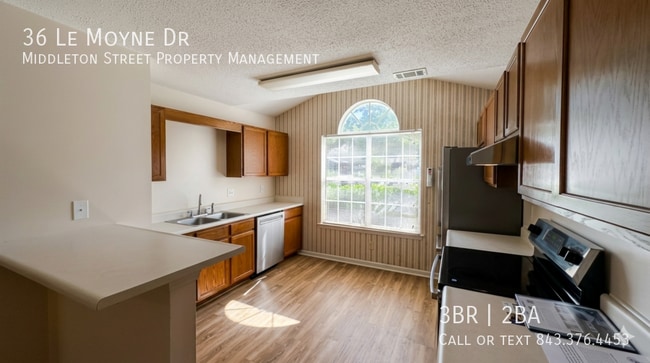 Building Photo - 36 Le Moyne Dr