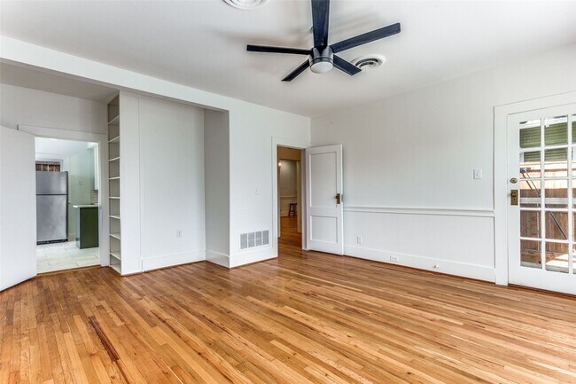 Building Photo - 4601 Pershing Ave