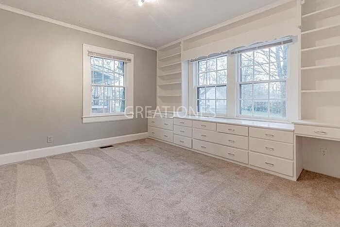 Building Photo - 408 Spring St