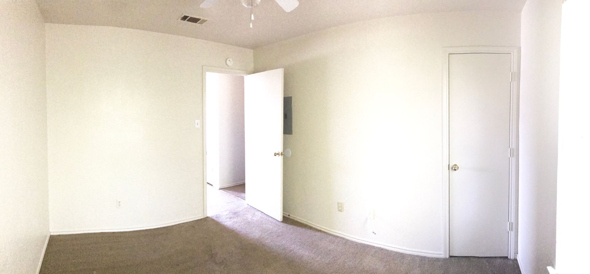 Building Photo - 1706 Benttree Dr