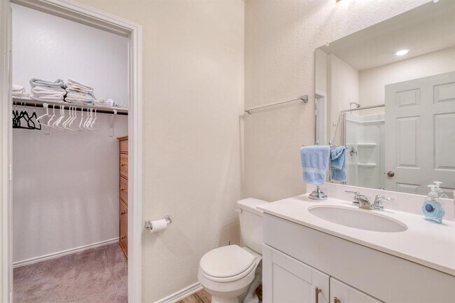 Building Photo - 248 Cherry Vine Dr