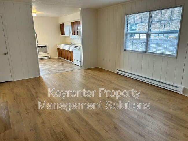 Building Photo - 117 Olive St