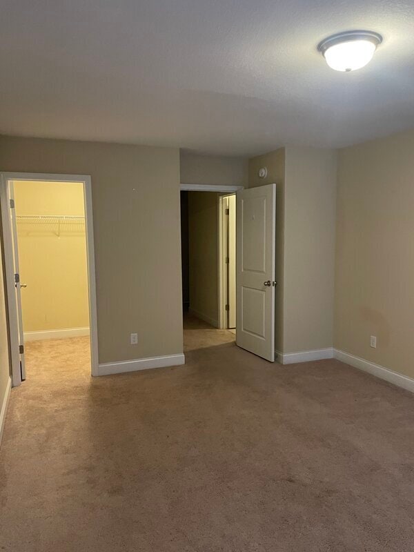 Building Photo - 426 Preakness Ln