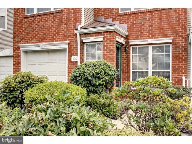 Building Photo - 406 Pebble Creek Ct