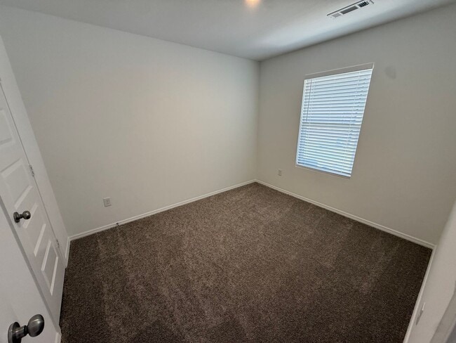 Building Photo - 1008 Raven Walk Dr