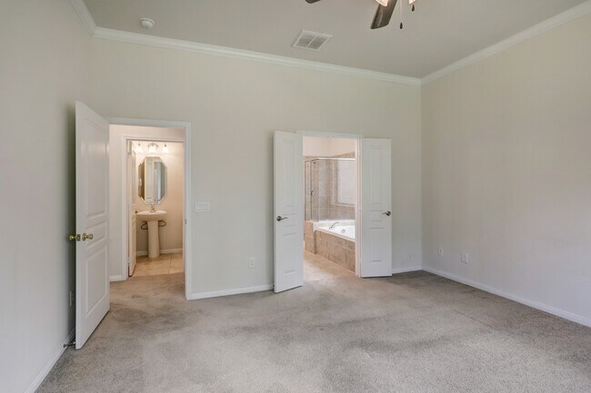 Building Photo - 16617 Conner Creek Ln