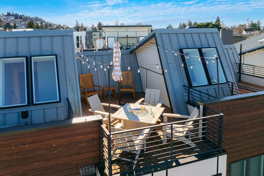 Building Photo - 3027 62nd Ave SW