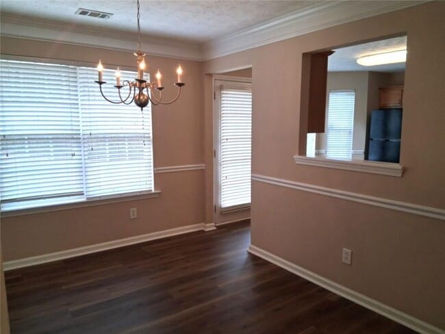 Building Photo - 130 Vinings Dr