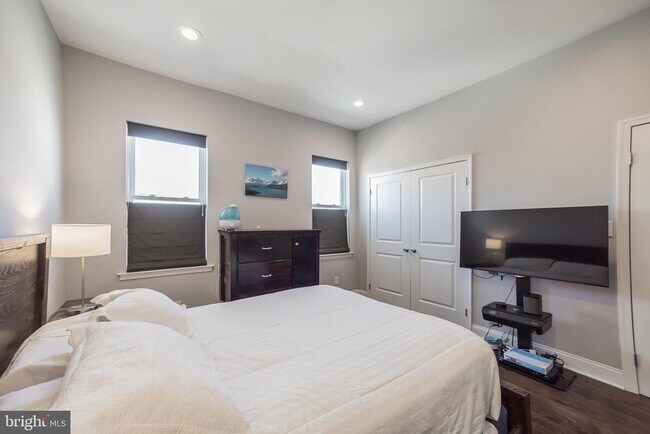 Building Photo - 1131 S 23rd St