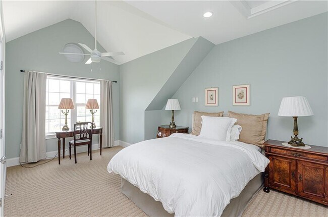 Building Photo - 44 Wimbledon Cir