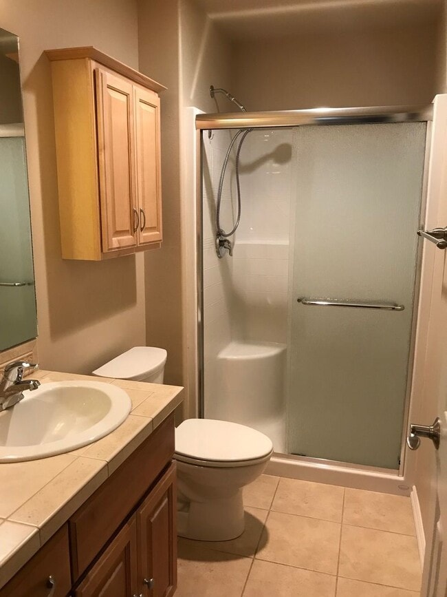 Building Photo - Beautiful Home in West Valley