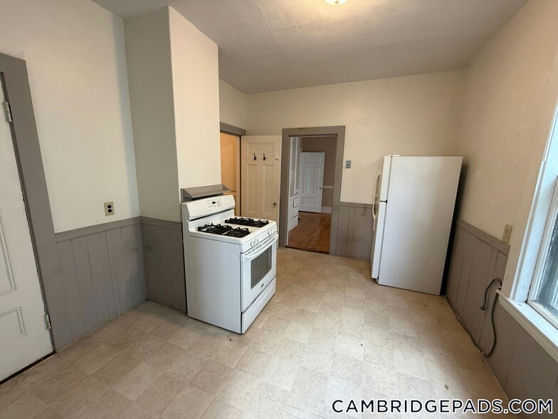 Building Photo - 55 Rindge Ave