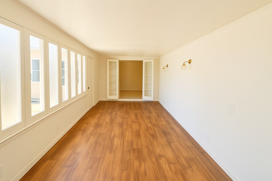 Building Photo - 242 Linda Vista Dr