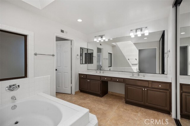 Building Photo - 25716 Harbor Point Dr