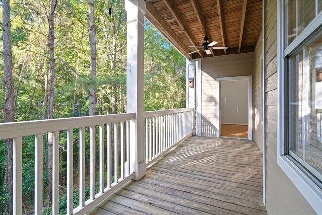 Building Photo - 2400 Cumberland Pkwy SE