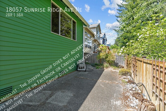 Building Photo - 18057 Sunrise Ridge Ave NE