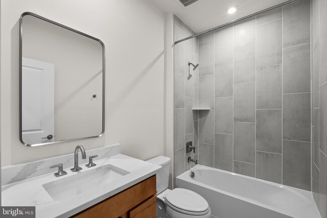 Building Photo - 42106 Picasso Sq