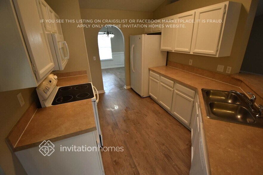 Building Photo - 10929 Lydia Estates Dr