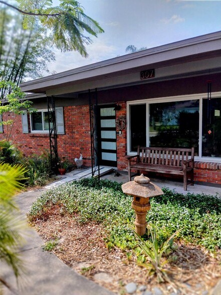 Primary Photo - 307 Druid Hills Rd