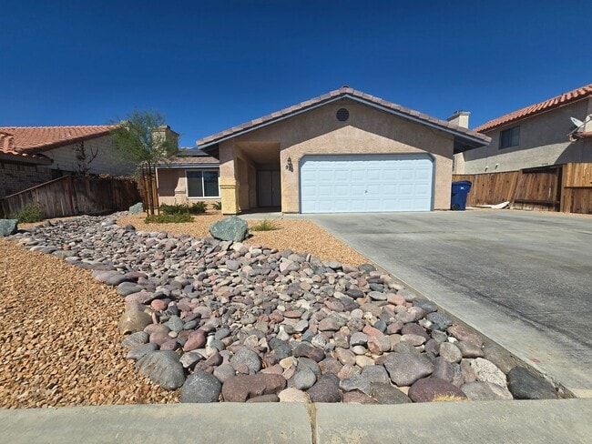 Building Photo - 930 Conejo Ave