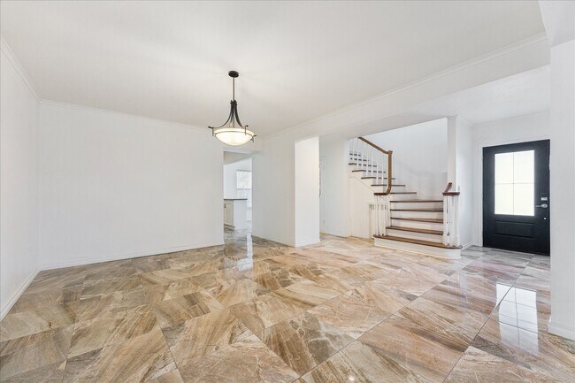 Primary Photo - 2301 Dorrington St