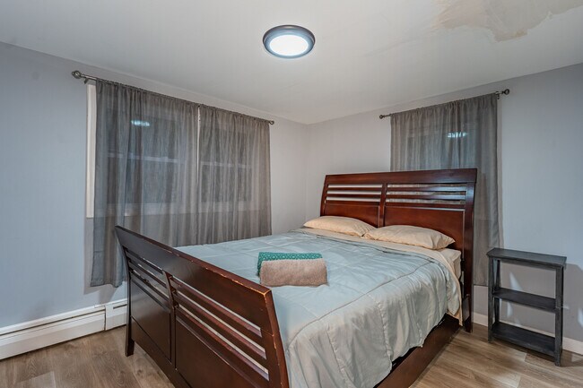 Building Photo - 173 Mountainview Rd