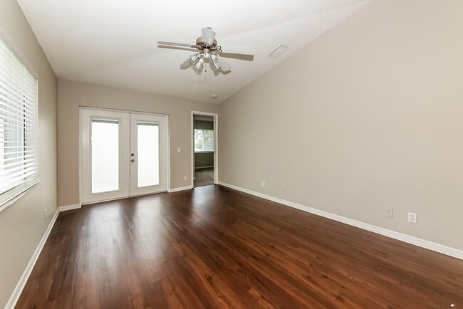 Building Photo - 13123 Fennway Ridge Dr