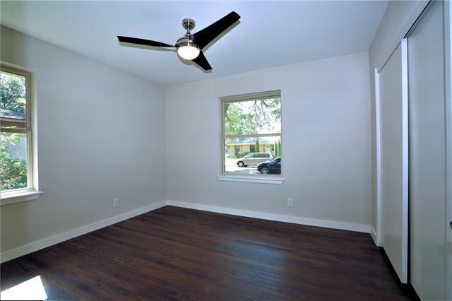 Building Photo - 2435 Hillsboro Ave