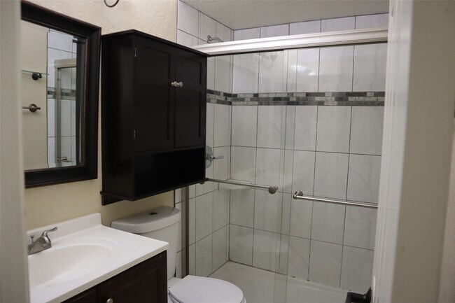 Building Photo - 6319 Langham Way