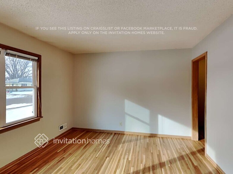 Building Photo - 5239 4th St NE