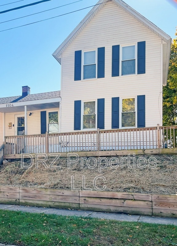 Building Photo - 1104 3rd St NW
