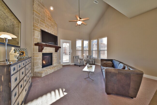 Building Photo - 16100 Fair Winds Way