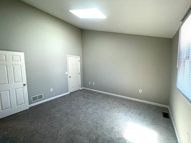 Building Photo - 111 Lee Ann Ct