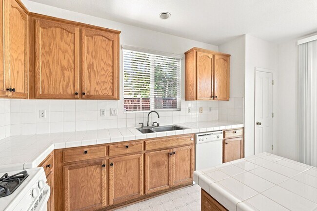 Building Photo - 5486 Benttree Way