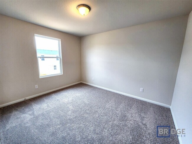 Building Photo - 10083 Cerritos dr