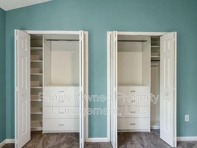 Building Photo - 502 Tree Branch Cir