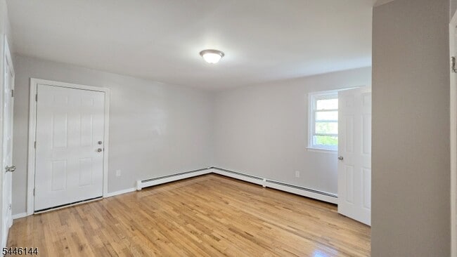 Building Photo - 267 Parker Ave.
