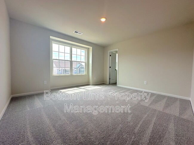 Building Photo - 4475 Potters Wheel Dr