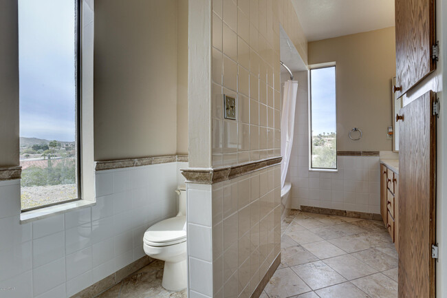 Building Photo - 17137 E Rand Dr
