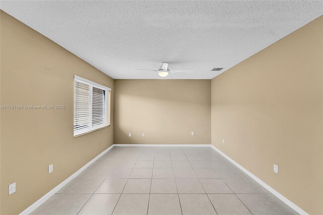 Building Photo - 9840 NW 19th Pl