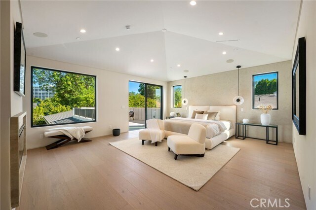 Building Photo - 16728 Morrison St