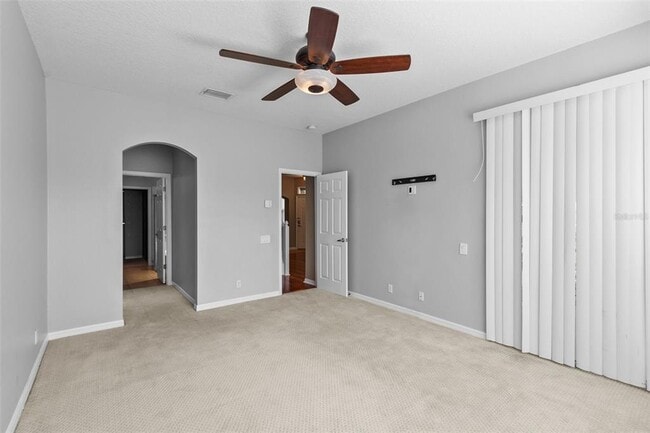 Building Photo - 3372 Covered Bridge Dr E